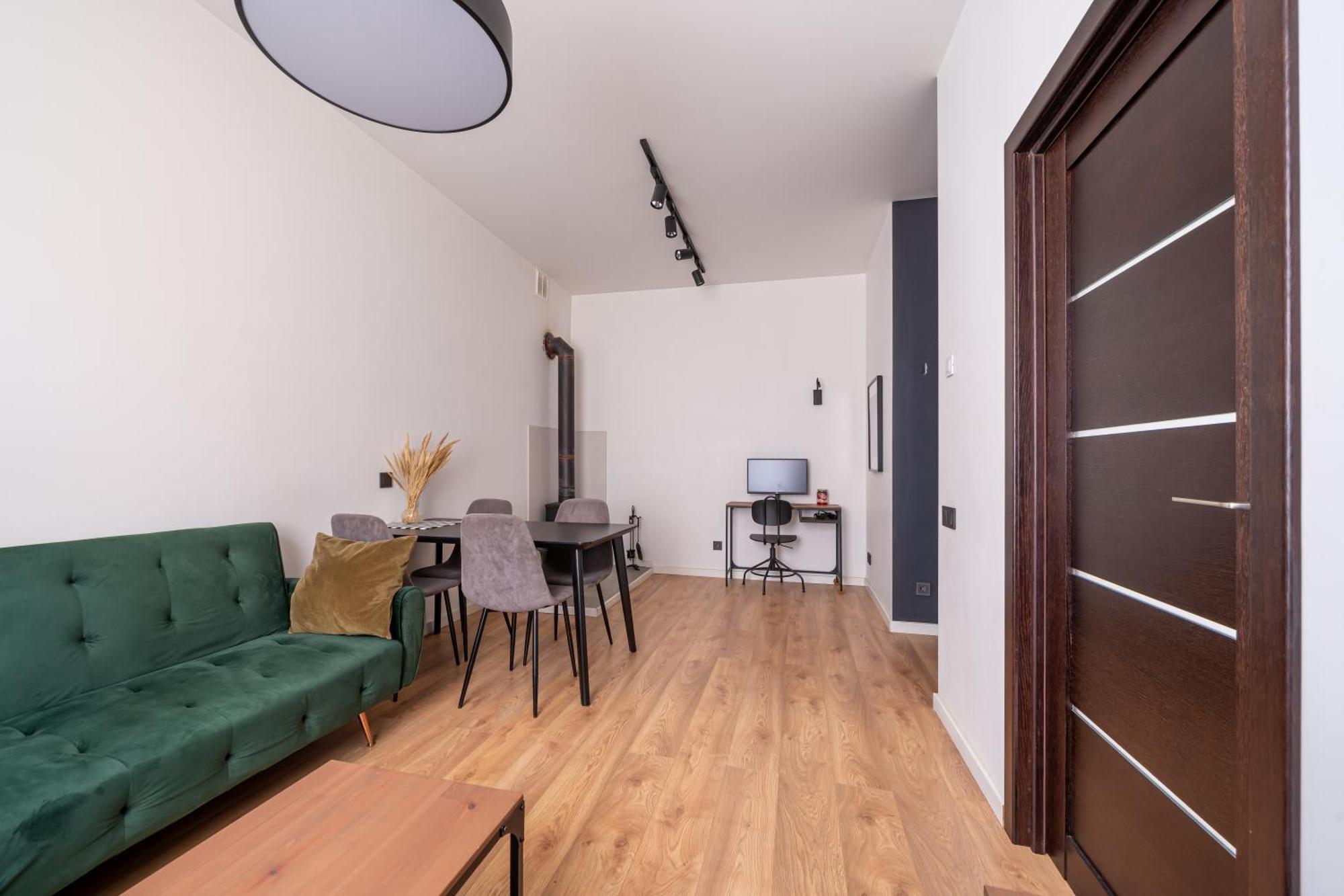 Lienes Iela Gem 1Br Apartment With Fireplace In Historic Unesco Center Riga Luaran gambar